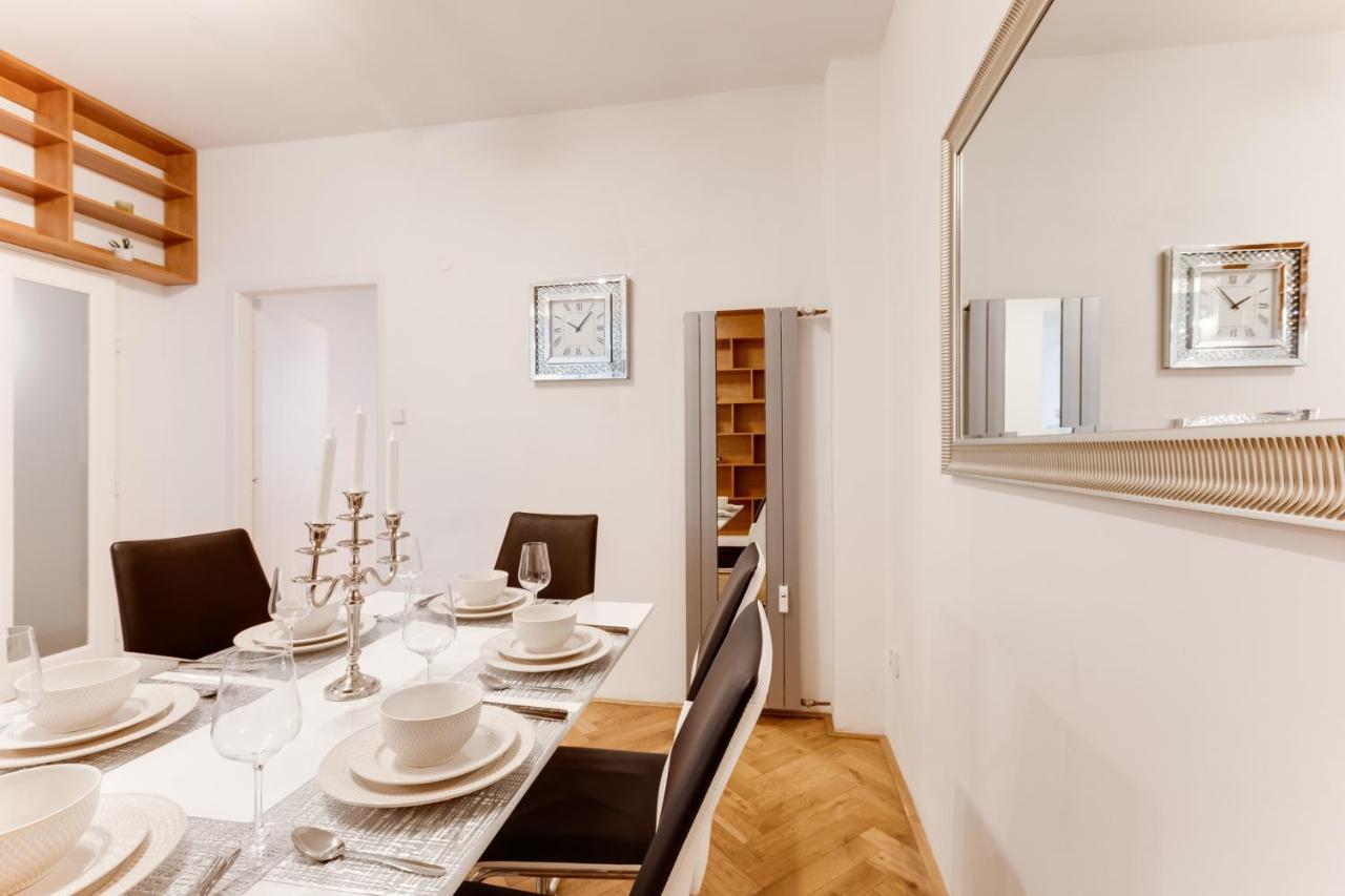 Exclusive Riverside Apartment In The Heart Of 布拉格 外观 照片