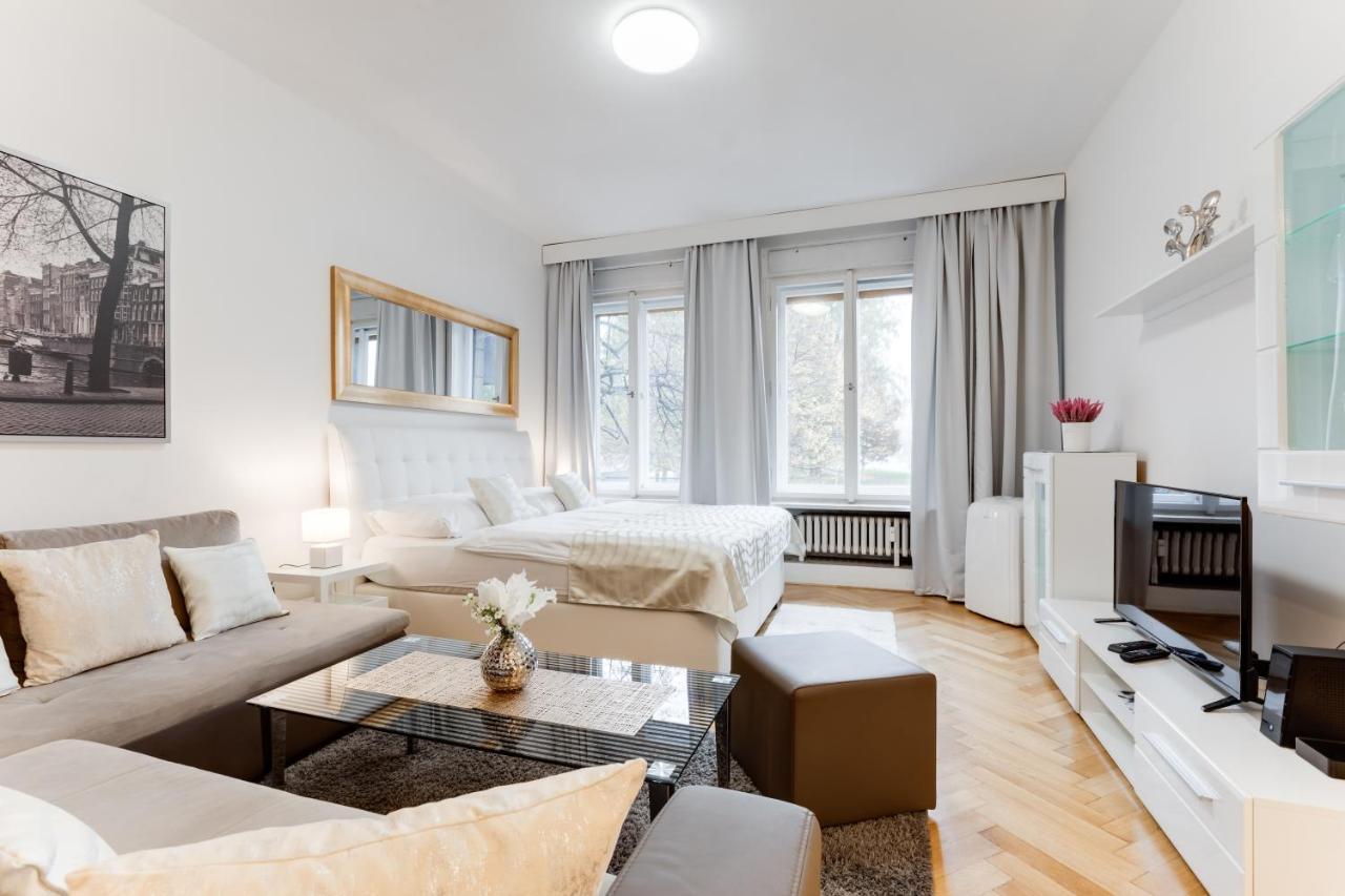 Exclusive Riverside Apartment In The Heart Of 布拉格 外观 照片